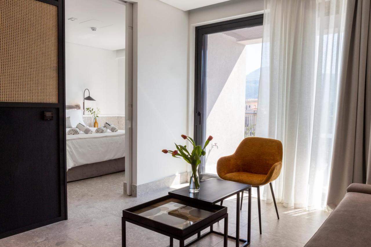 11Suites Aigio Dış mekan fotoğraf